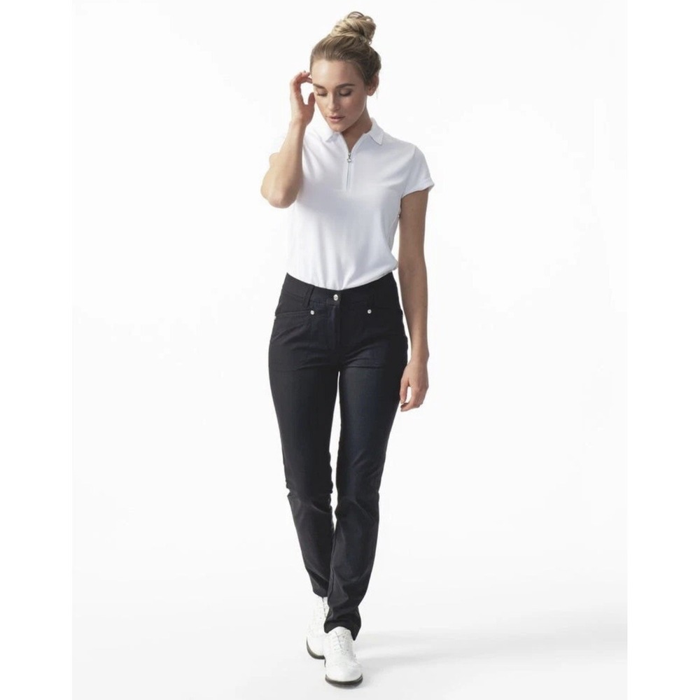 Daily Sports Golf‎ Pants Size 2 Black Slim Leg Stretch Performance Athletic